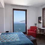 Ξενοδοχείο Maison La Minervetta 4*